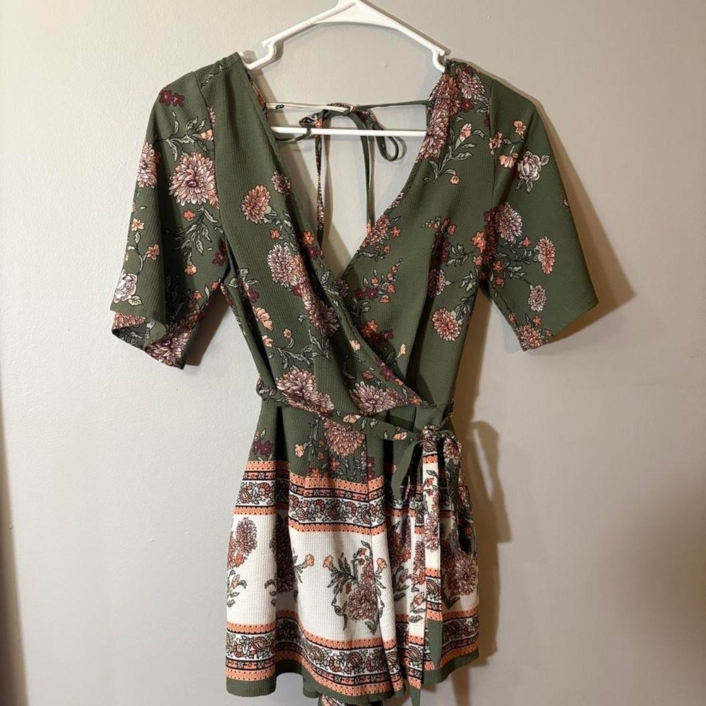 blue‎ rain floral romper with tie
